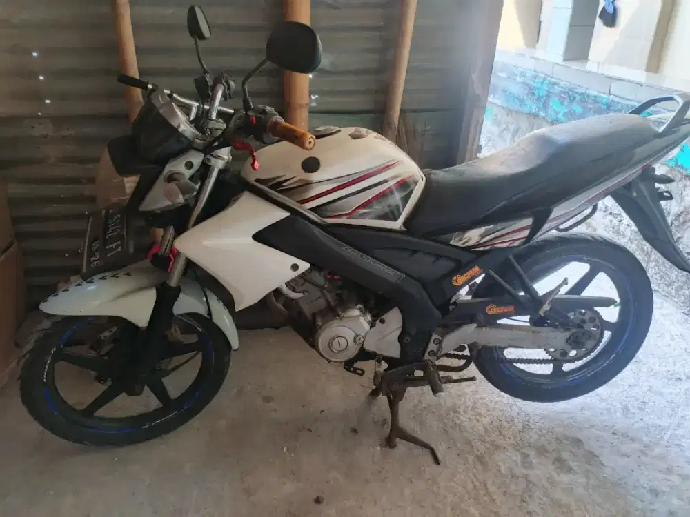 VIXION OLD PUTIH
