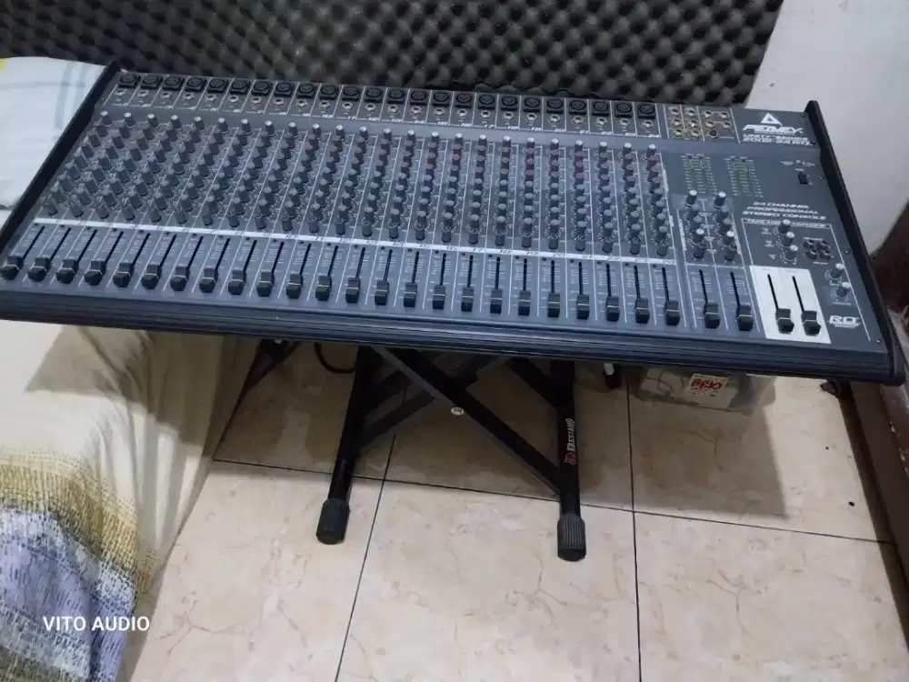 mixer peavey unity 2002 24ch
