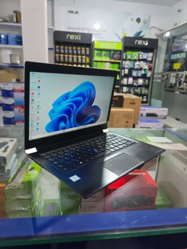 LAPTOP TOSHIBA I7 GEN8 RAM 8GB SSD 512GB