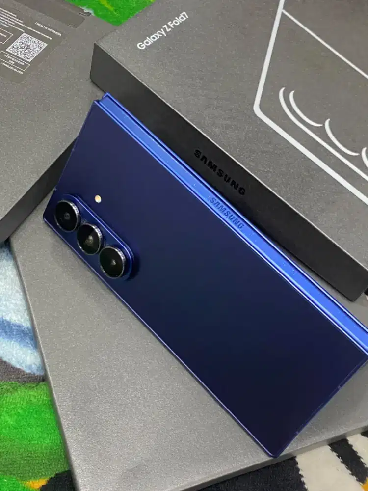 Samsung fold 7 12/256 fullset orian
Garansi resmi sein