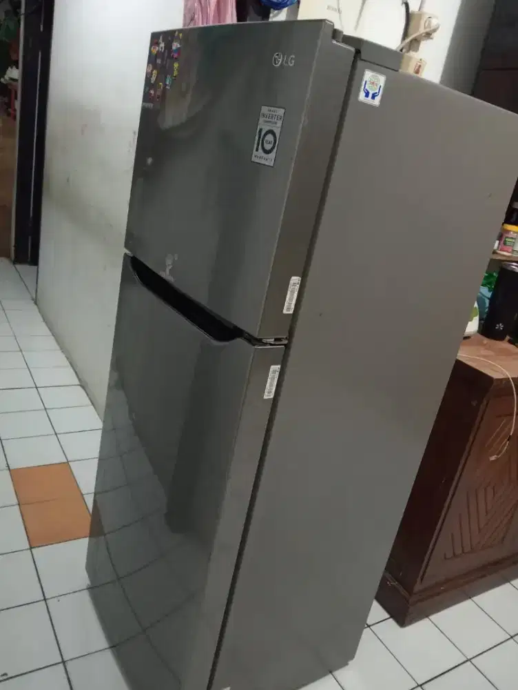 Kulkas LG Inverter 2 pintu
