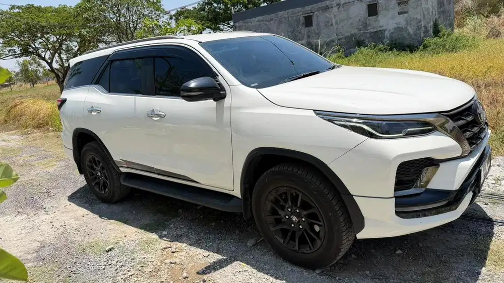 Toyota Fortuner 2.8 GR 2023 Low KM