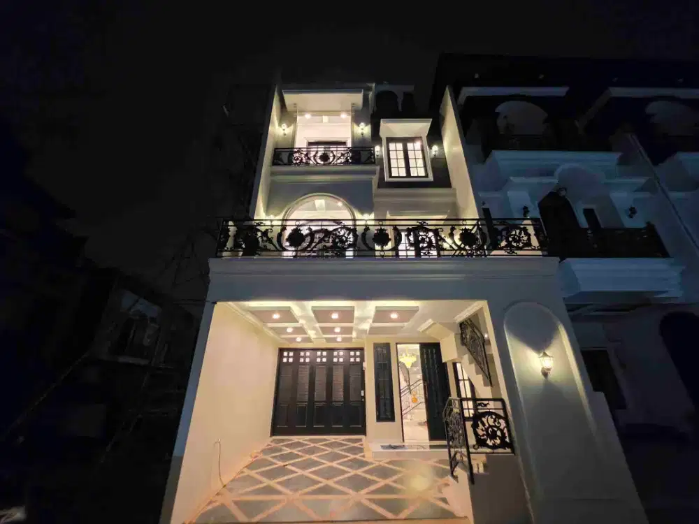 DIJUAL RUMAH JAGAKARSA JAKSEL, FULL BATA MERAH l, PINGGIR JALAN RAYA, Rp2,7 MILYAR NEGO