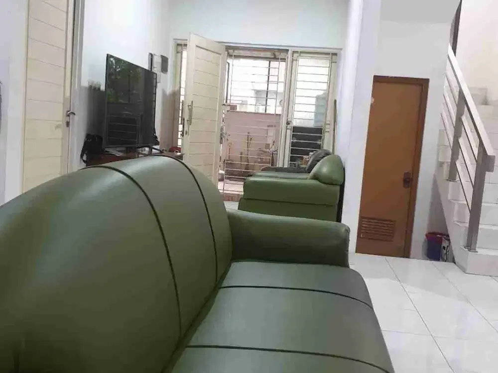DIJUAL RUMAH SEKTOR 1 E GADING SERPONG