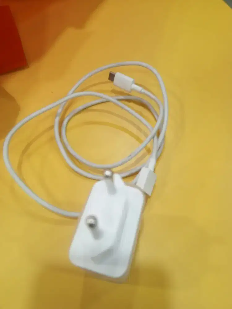 Charger original Xiaomie atau smartphone type C