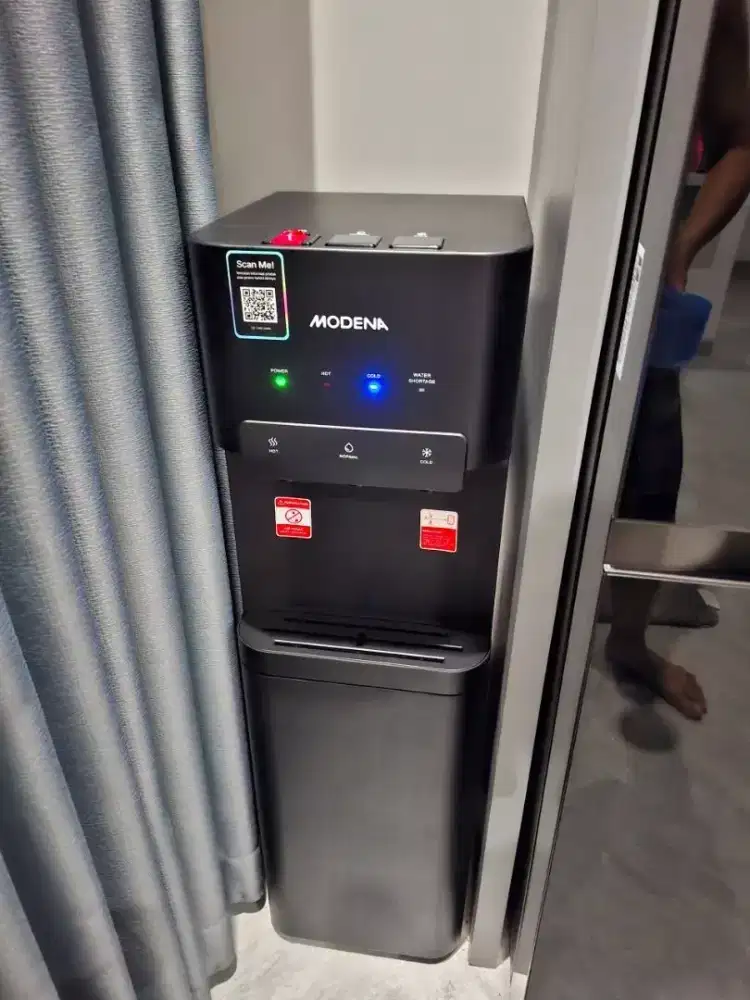 Dispenser galon bawah modena
