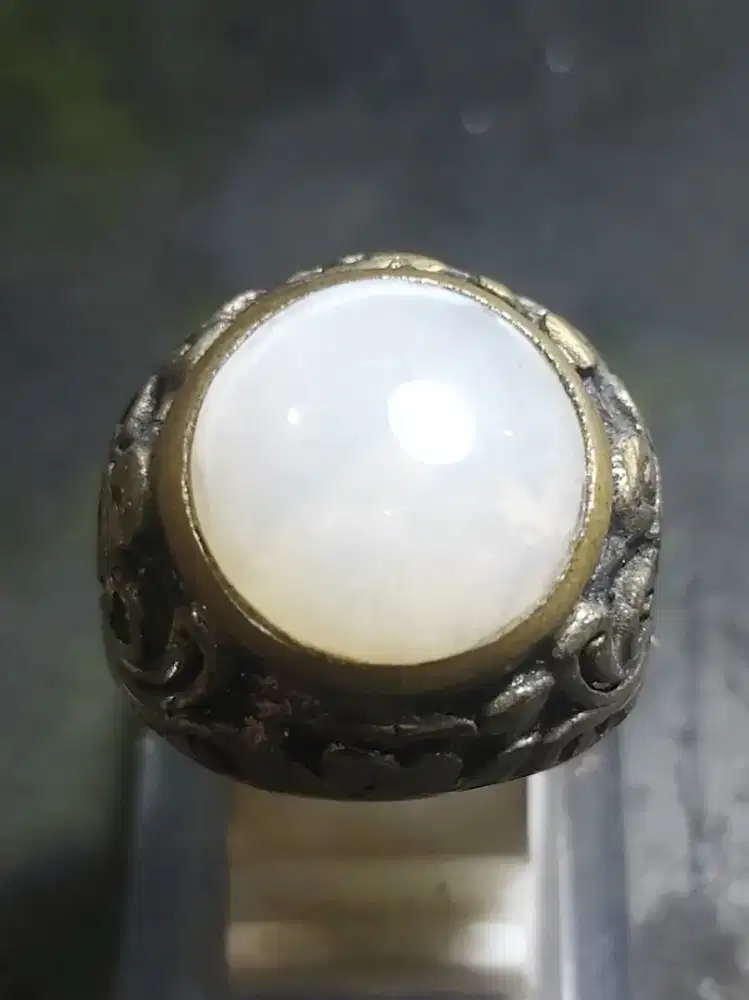 White Opal
- Ring Alpaka 8