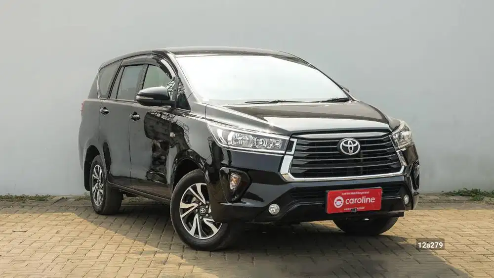 TOYOTA INNOVA G 2.0 MT 2022 HITAM