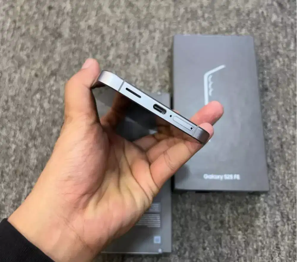 SAMSUNG S25 FE  5G RAM 8/512 GB FULL ORI LIKE NEW
