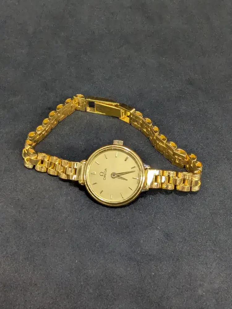 Omega gold ladies vintage