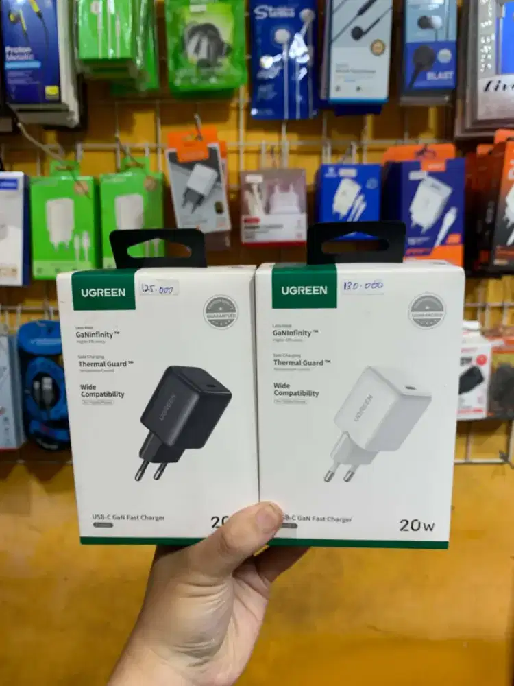 Adaptor ugreen N Gan 20 Wat fast charging Baru original