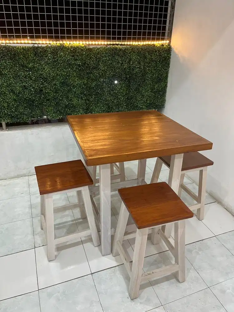 Meja Set Kursi Cafe isi 4