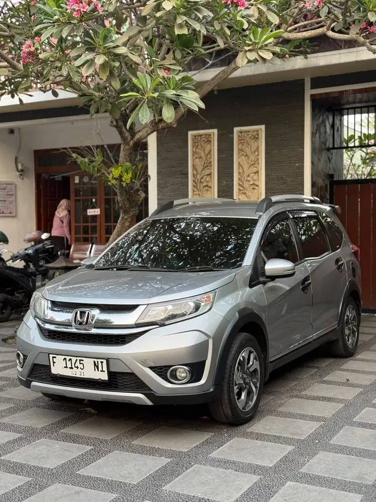 Honda BR-V Matic 2016 istimewa