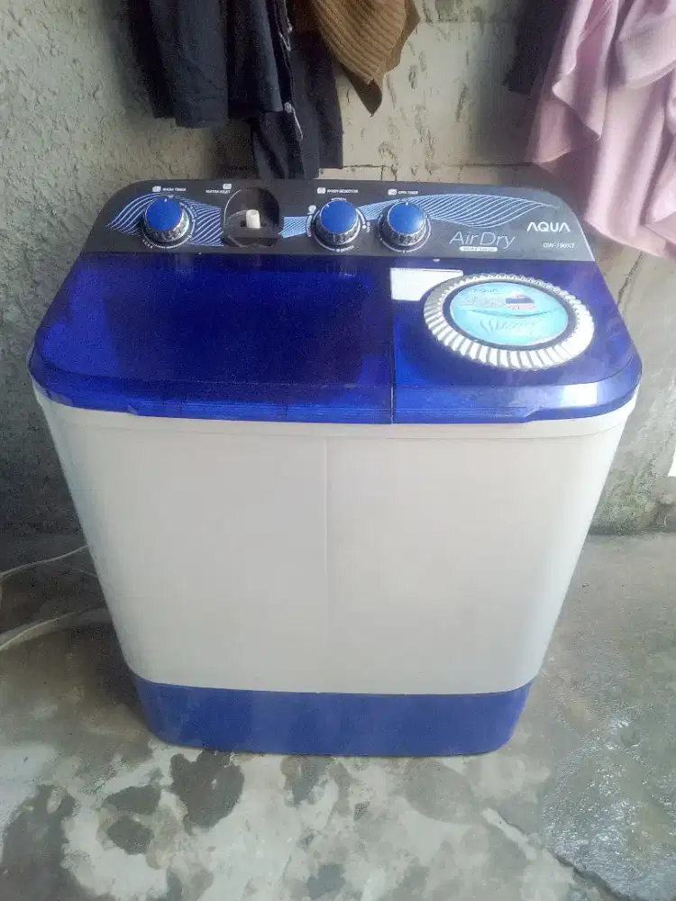 Mesin cuci Aqua mulus