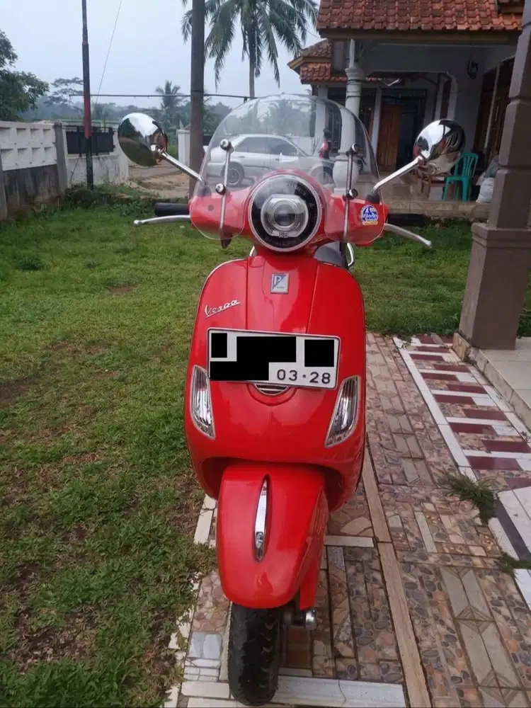 Vespa lx 150cc tahun 2012