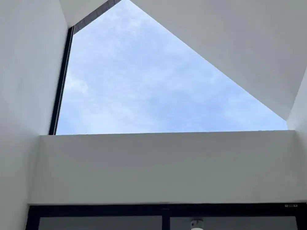Disewakan Cepat Rumah Osaka Residence 3 Lantai Minimalis Modern