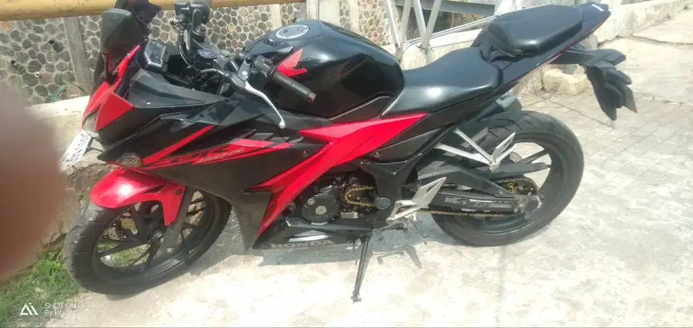 honda cb150r 2017