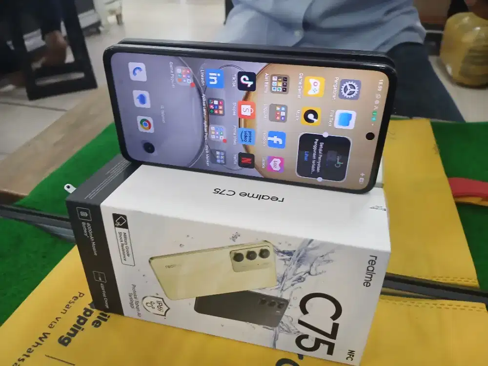 Realme C75 NFC Ram 8/128 gb lengkap semua normal
