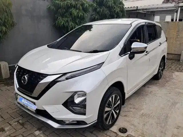 Pajak Panjang - Nissan Livina 1.5 New VL Bensin-AT 2019