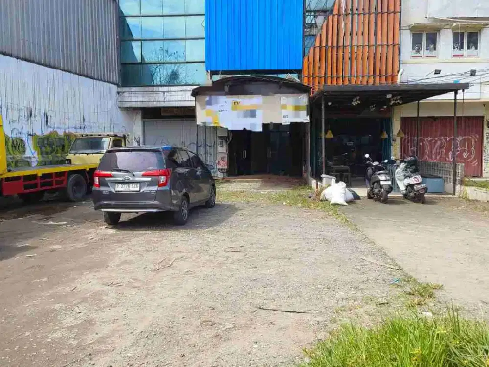JUAL Ruko Hadap jalan raya di Pondok Betung, Bintaro