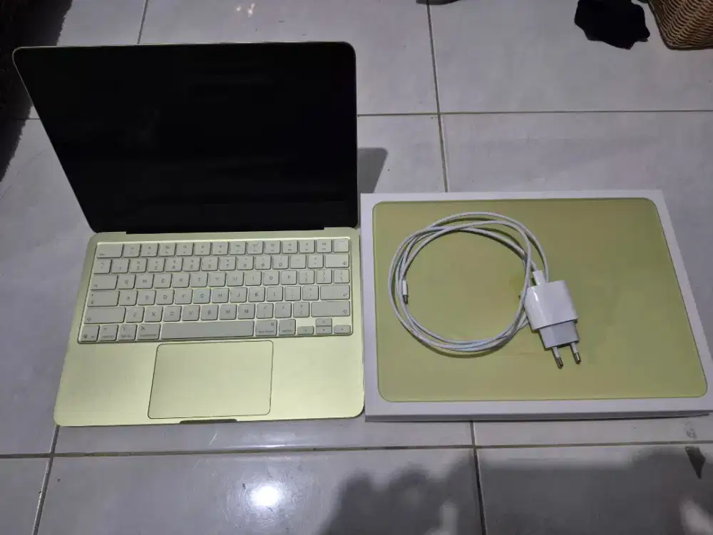 Macbook neo 512 touch id pembelian mei 2026