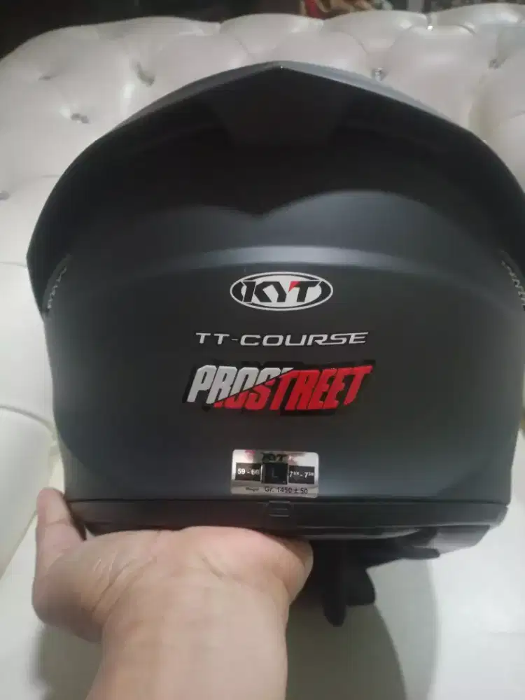Helm KYT TT course Mulus abis blom lama pake mulus