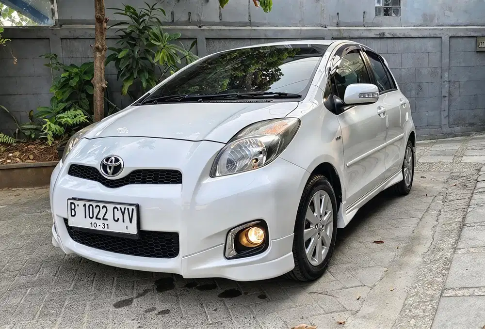 Yaris S Limited Automatic Thn 2012