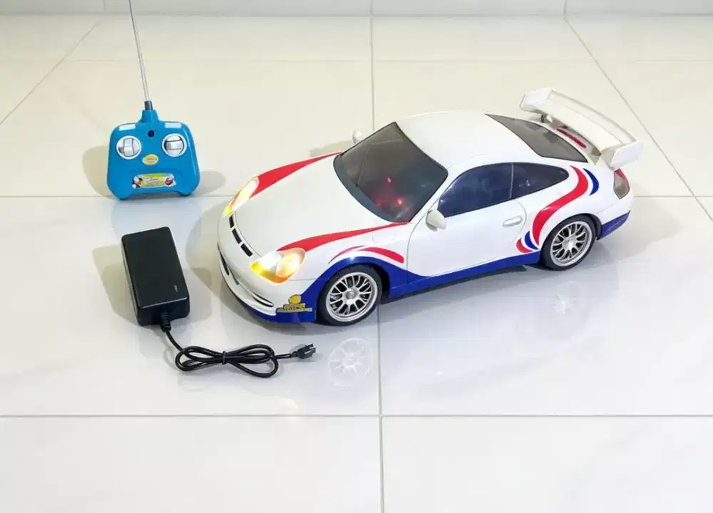 mobil remote ukuran besar