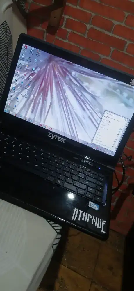 Di jual laptop ( negoin )