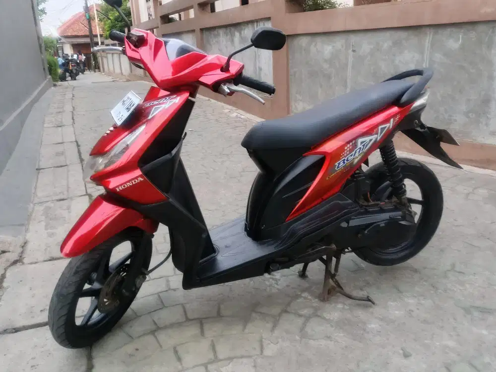 Honda beat karbu 2011 stater tokcer halus mulus terawat