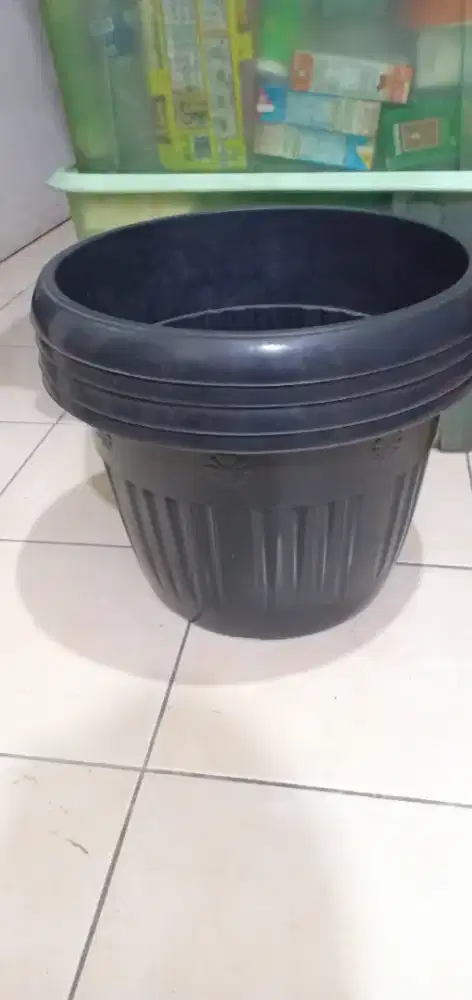 Pot Plastik Hitam - Diameter 40 cm (Baru)