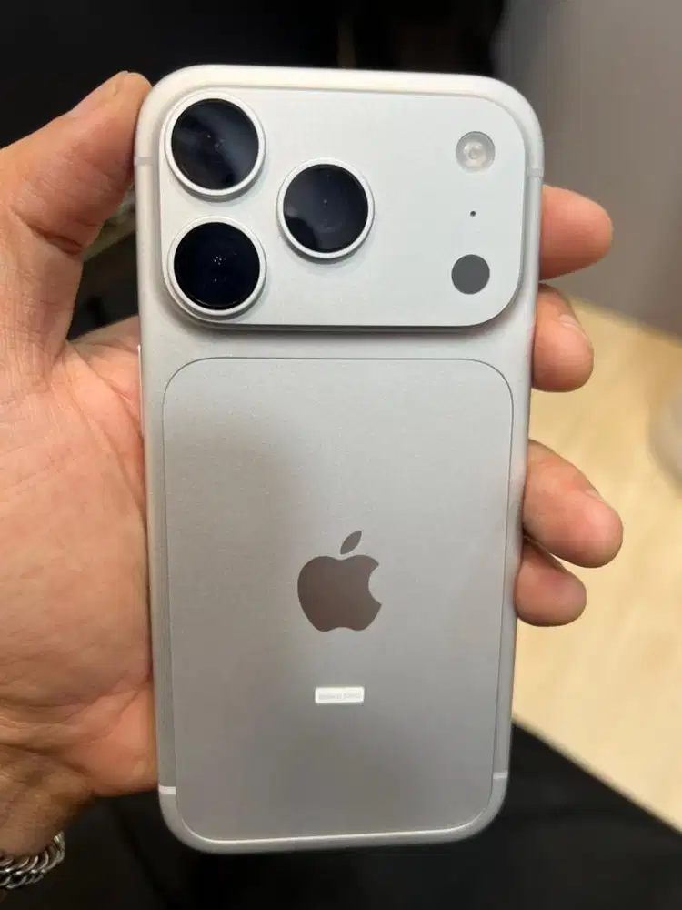Iphone 18 pro 256 ibox open box aj like new banget