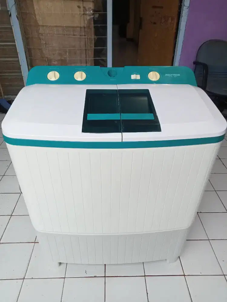 Mesin cuci POLYTRON JUMBO 8 KILO normal bersih Depok 2 timur