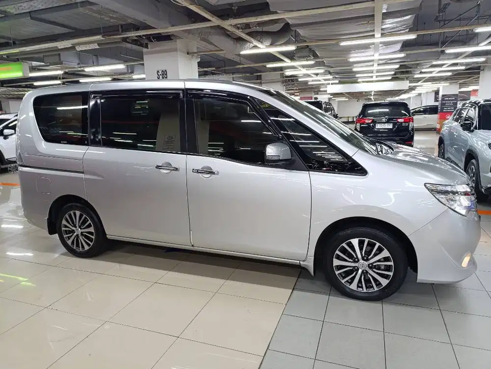 TDP 22 juta Nissan Serena X 2.0 AT Tahun 2017/2018