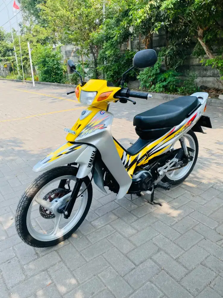F1z R Millenium Kuning