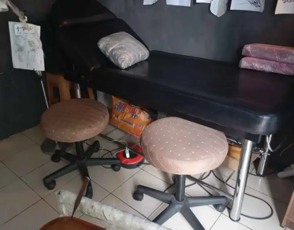 Ranjang kasur pijat