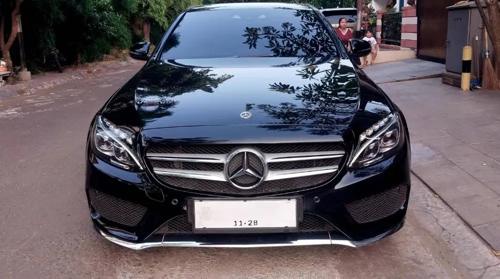 Mercedes-Benz C300