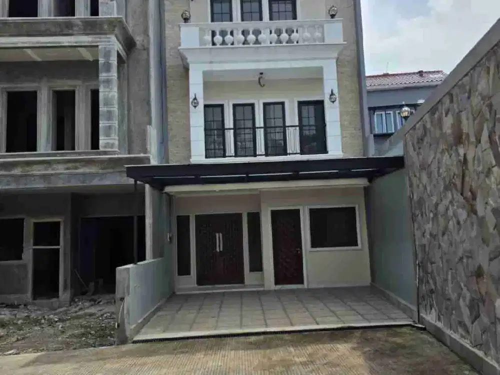 Dijual 4 unit rumah baru di perumahan Casa de sirsak Jagakarsa Jakarta Selatan