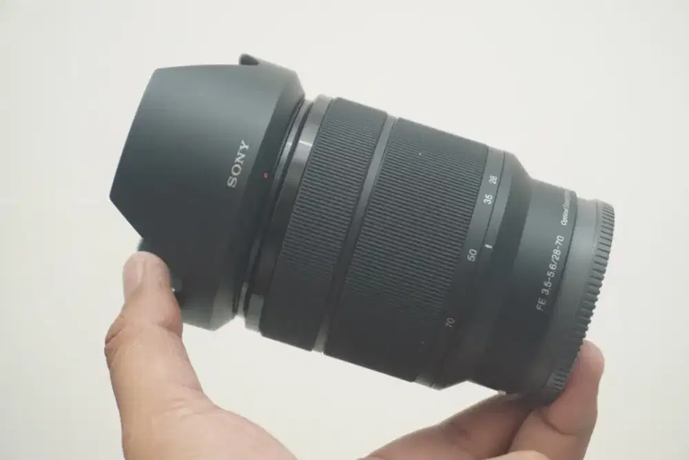 SONY FE 28-70mm OSS MULUS Lensa Mirrorless 28-70 mm A7 II A7R A7S