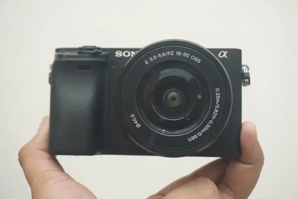 SONY A6400 KIT SC 8xxx Lensa 16-50mm OSS A 6400 Mirrorless Kamera