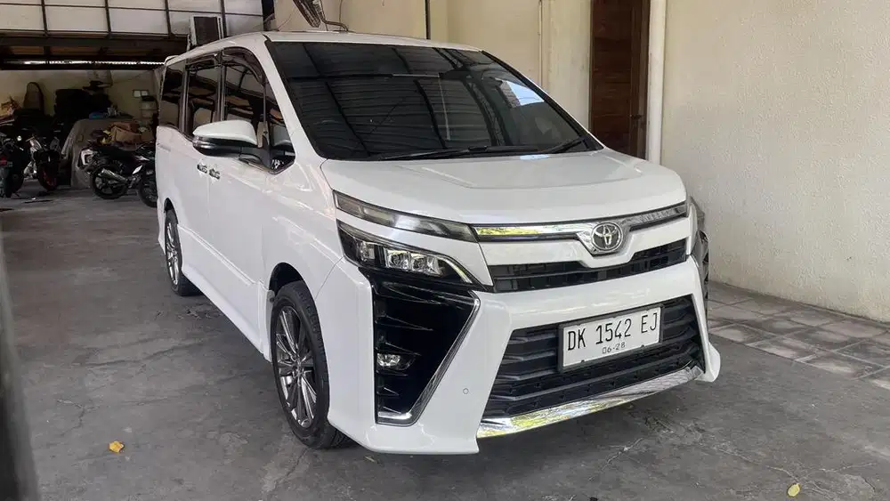 Toyota Voxy tahun 2018
