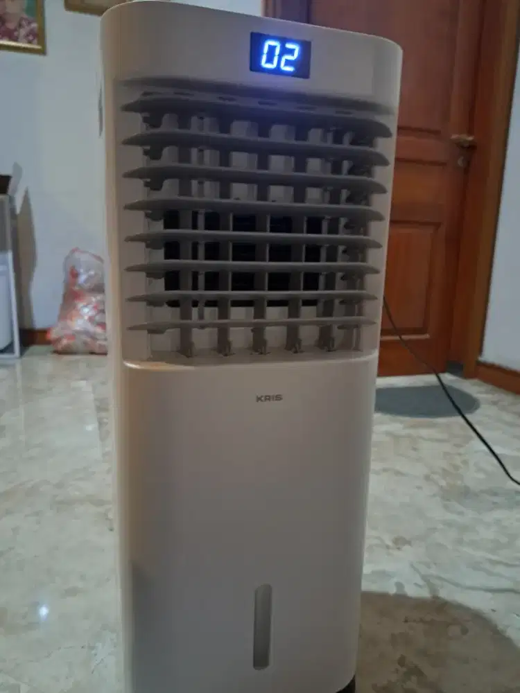 Kris air cooler (hanya buka segel untuk foto)