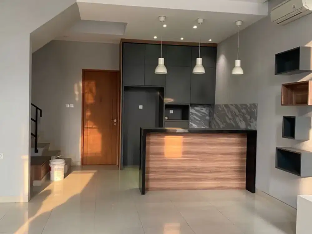 Rumah Baru 3,5 Lantai di Sunter Sacna Nusantara