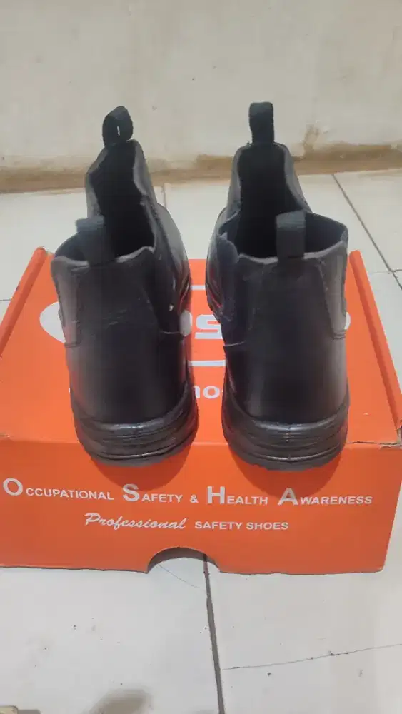Sepatu  Dr.osha