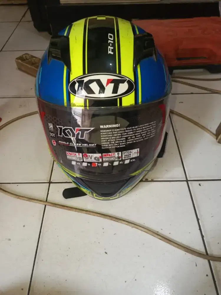 Helm KYT FULLFACE R-10