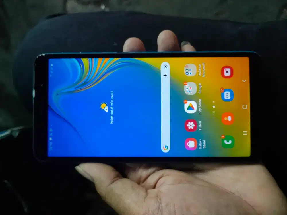 Samsung A7 2018 ram 4/64GB