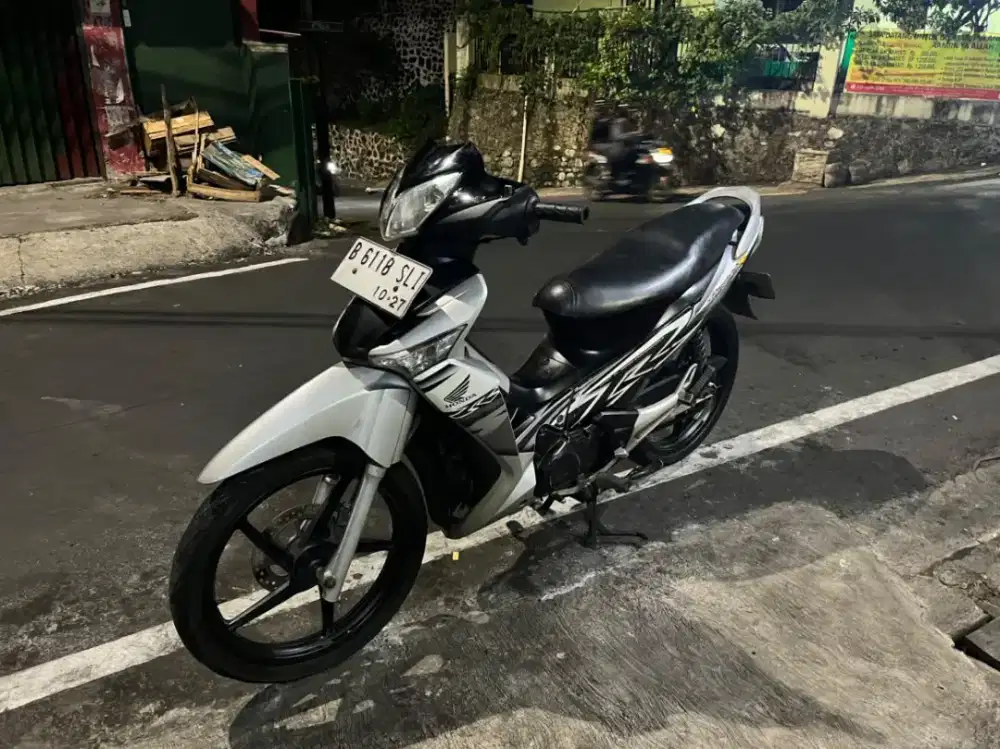Dijual motor Honda Supra x 125 mulus standaran siap pakai