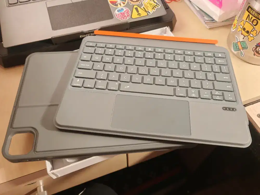 Case keyboard iPad fit 10.9/11 like new