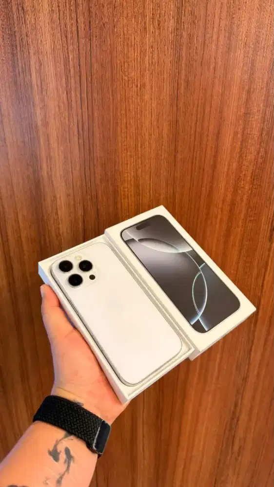 iPhone 16 pro 128gb ex iBox