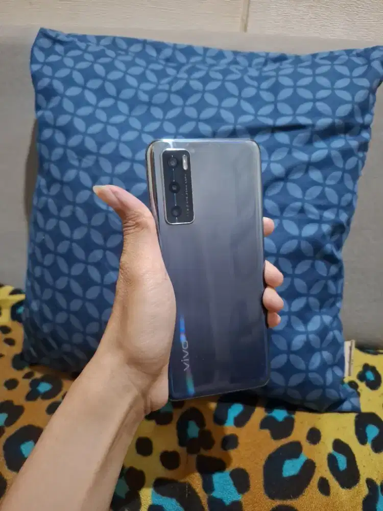 Vivo V20 SE 8/128GB No Minus Resmi Indonesia